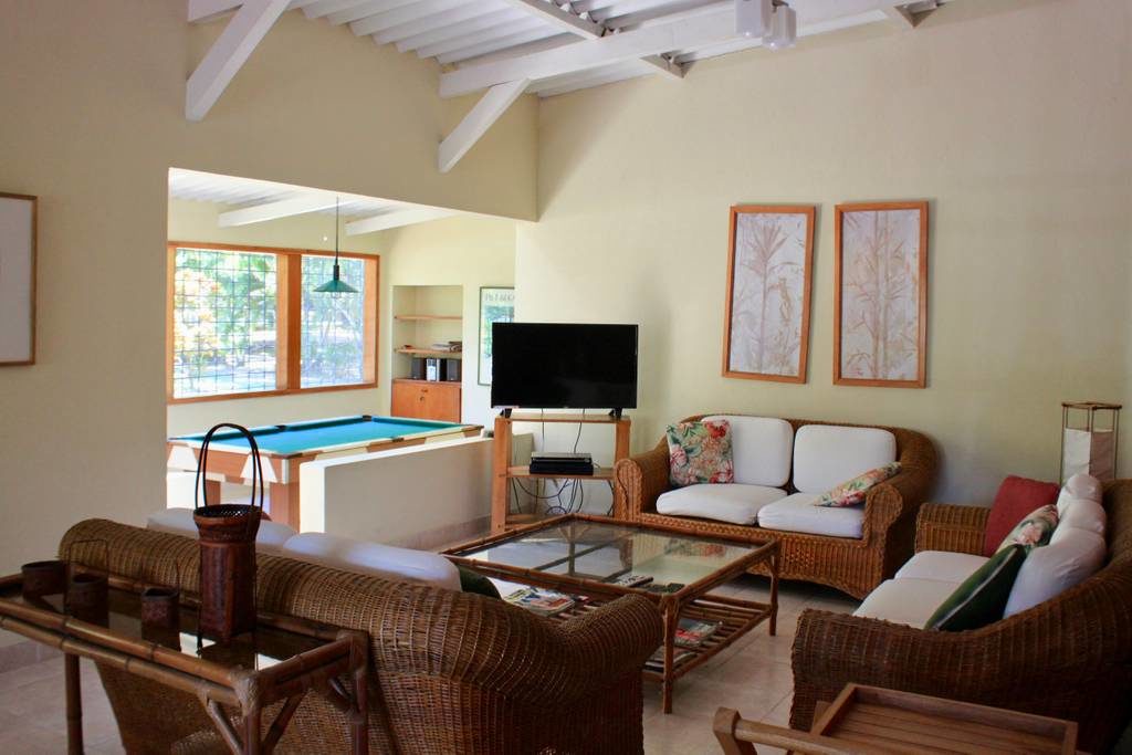 Sala principal de la cabaña en Melgar